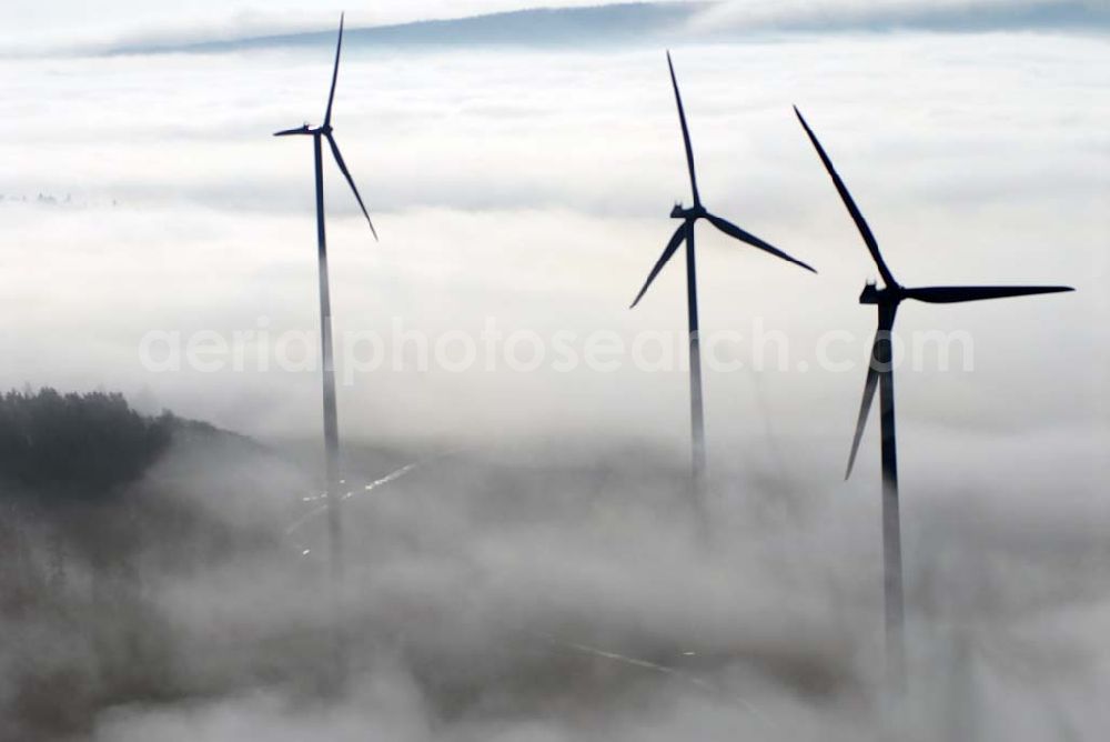 Aerial image Creußen - , Blick auf den Windpark Creußen Neuhof. Creußen ist eine Kleinstadt in Nordbayern. Gesellschaft für Sonnen- und Windenergietechniken, Löherstraße 24, 72820 Sonnenbühl, Tel: 07128 - 3808 0, Fax: 07128 - 3808 38, E-Mail: info@sowitec-projekt.de, Geschäftsführer: Frank Hummel. Stadt Creußen, Bahnhofstr. 11, 95473 Creußen, Tel. 09270-989-0, Fax. 09270-989-77, e-mail: stadt@stadt-creussen.de