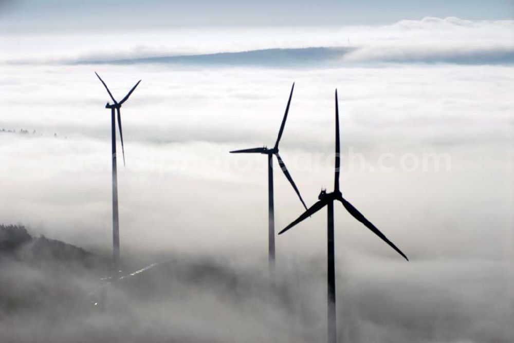 Aerial photograph Creußen - , Blick auf den Windpark Creußen Neuhof. Creußen ist eine Kleinstadt in Nordbayern. Gesellschaft für Sonnen- und Windenergietechniken, Löherstraße 24, 72820 Sonnenbühl, Tel: 07128 - 3808 0, Fax: 07128 - 3808 38, E-Mail: info@sowitec-projekt.de, Geschäftsführer: Frank Hummel. Stadt Creußen, Bahnhofstr. 11, 95473 Creußen, Tel. 09270-989-0, Fax. 09270-989-77, e-mail: stadt@stadt-creussen.de