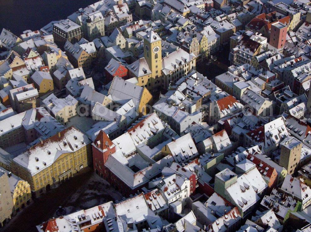 Aerial photograph Regensburg / Bayern - 15.01.2006: Stadtansicht vom winterlichen Regensburg Presse- und Informationsstelle: D 93019 Regensburg; Tel. +49 (0)941 507-0; Fax +49 (0)941 507-4108; Mail: pr_stadt@regensburg.de; Achim Walder: