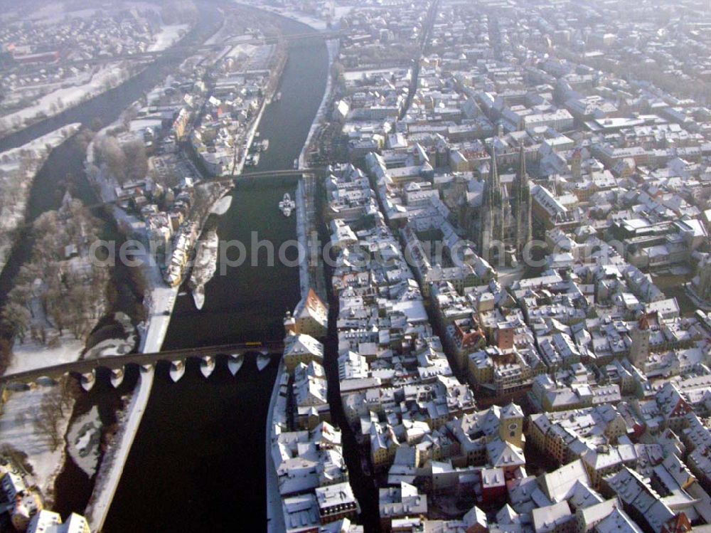 Aerial image Regensburg / Bayern - 15.01.2006: Stadtansicht vom winterlichen Regensburg Presse- und Informationsstelle: D 93019 Regensburg; Tel. +49 (0)941 507-0; Fax +49 (0)941 507-4108; Mail: pr_stadt@regensburg.de; Achim Walder: