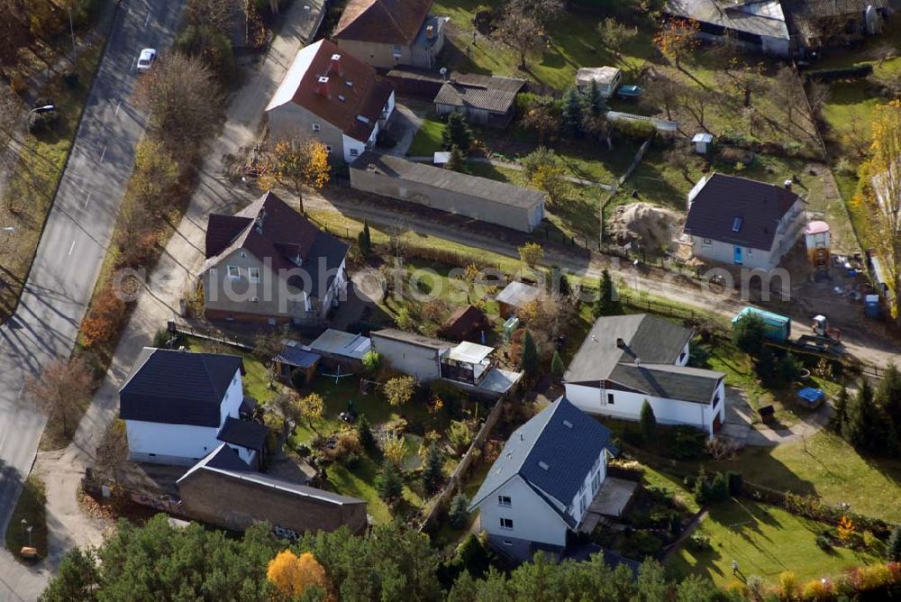 Wernsdorf from above - ; Blick auf das Wohngebiet an der Neuzittauer Straße in Wernsdorf; 15537 Wernsdorf;