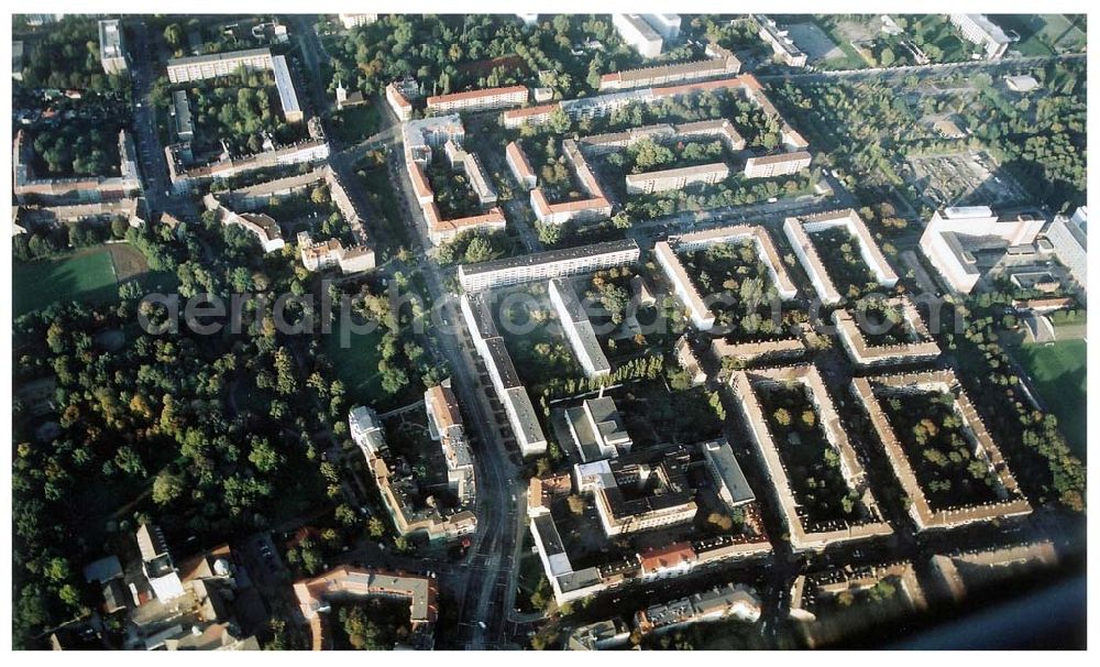 Berlin - Lichtenberg from the bird's eye view: Blick auf Wohngebiete an der Möllendorfstraße in Berlin-Lichtenberg.