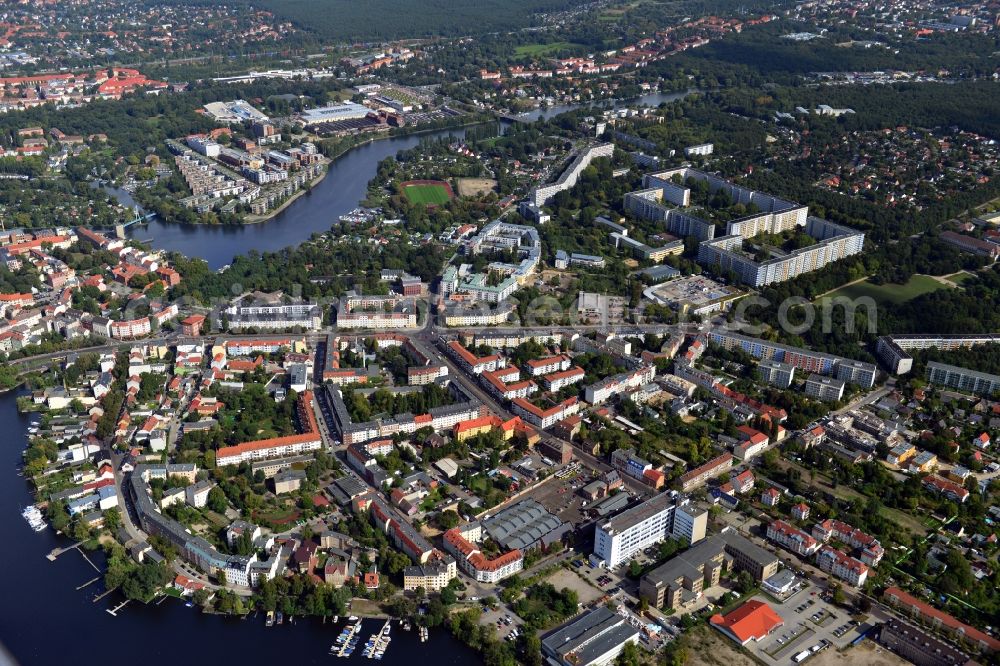 Aerial photograph Berlin - View of residential areas in the Köpenick district between Müggelheimer street and the banks of the river Dahme. The tram depot of the Berlin Transport Services ( BVG ) in the Wendenschloßstraße is visible