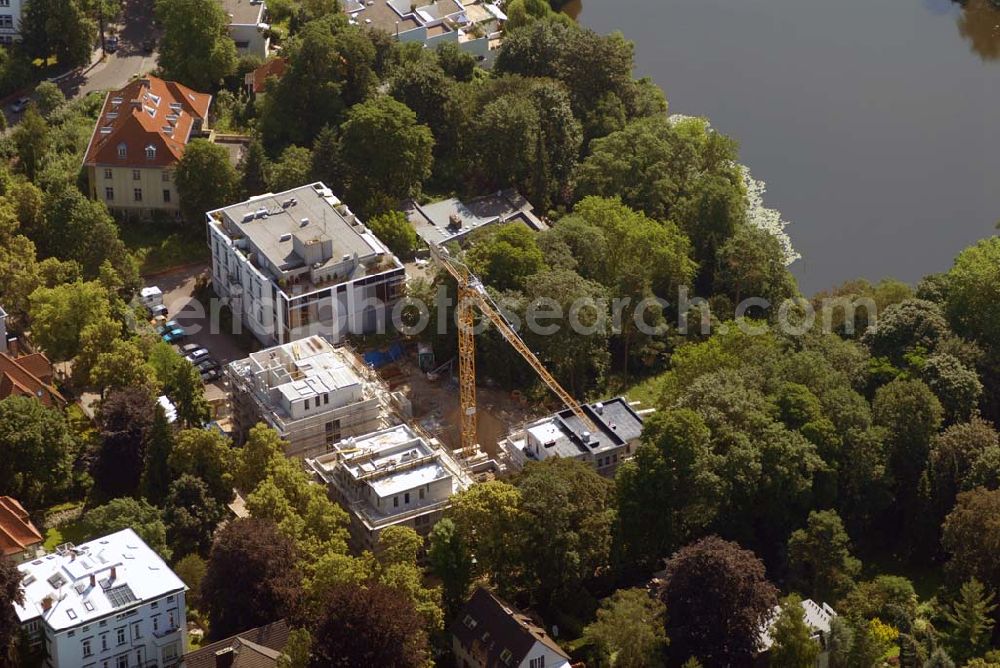 Berlin from above - Blick auf das Wohnneubaubaufeld der PREMIER Wohnbau an der Delbrückstrasse in Berlin-Steglitz an der Hundekehle.