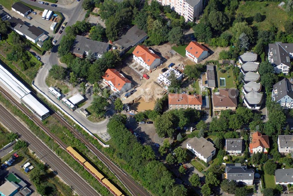 Berlin from the bird's eye view: Blick auf das Wohnneubaubaufeld der PREMIER Wohnbau an der Fürstenstraße in Berlin-Lichterfelde