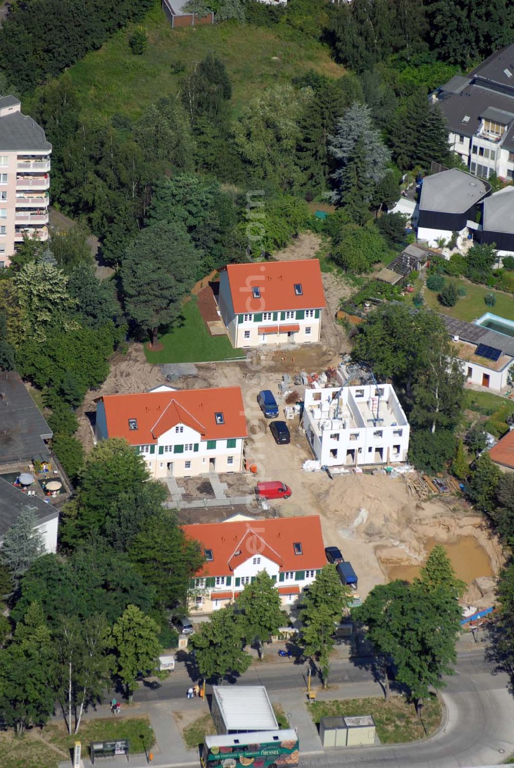 Berlin from above - Blick auf das Wohnneubaubaufeld der PREMIER Wohnbau an der Fürstenstraße in Berlin-Lichterfelde