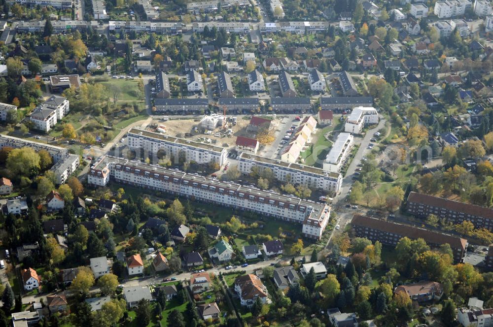 Berlin from the bird's eye view: Blick auf das Wohnneubaugebiet der cds Wohnbau Berlin GmbH an der Tauernallee / Im Lesachtal, Wetzmannweg, Quarzweg in 12107 Berlin-Mariendorf. cds Wohnbau Berlin GmbH, Reinhardtstraße 8 in 10117 BERLIN. berlin@cds-wohnbau.de