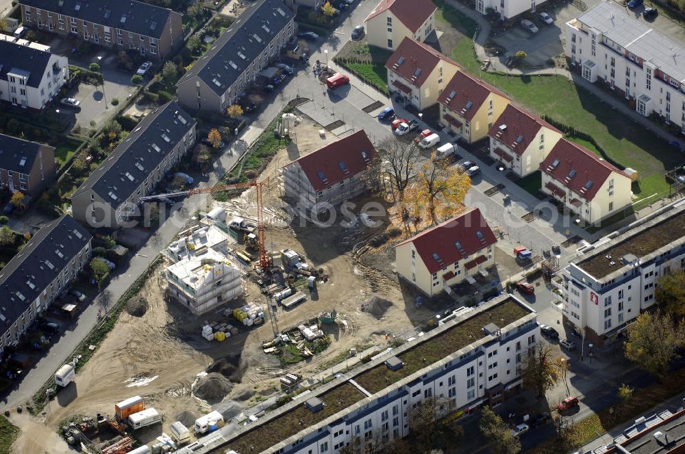 Aerial image Berlin - Blick auf das Wohnneubaugebiet der cds Wohnbau Berlin GmbH an der Tauernallee / Im Lesachtal, Wetzmannweg, Quarzweg in 12107 Berlin-Mariendorf. cds Wohnbau Berlin GmbH, Reinhardtstraße 8 in 10117 BERLIN. berlin@cds-wohnbau.de