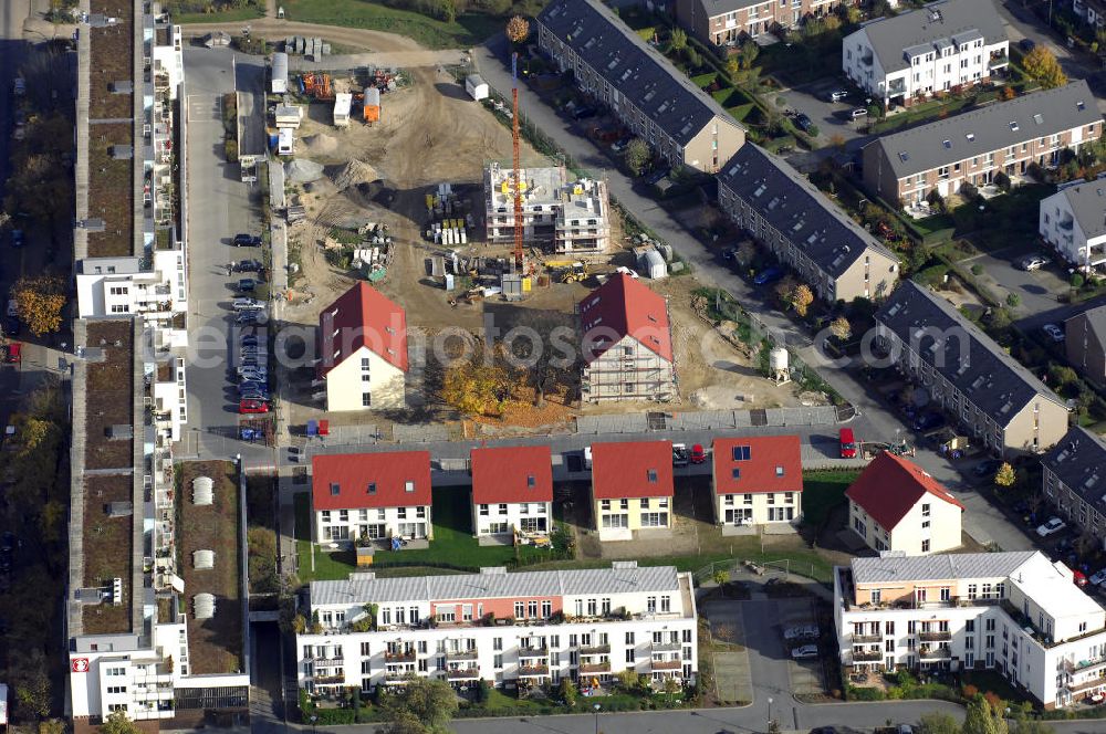 Berlin from above - Blick auf das Wohnneubaugebiet der cds Wohnbau Berlin GmbH an der Tauernallee / Im Lesachtal, Wetzmannweg, Quarzweg in 12107 Berlin-Mariendorf. cds Wohnbau Berlin GmbH, Reinhardtstraße 8 in 10117 BERLIN. berlin@cds-wohnbau.de