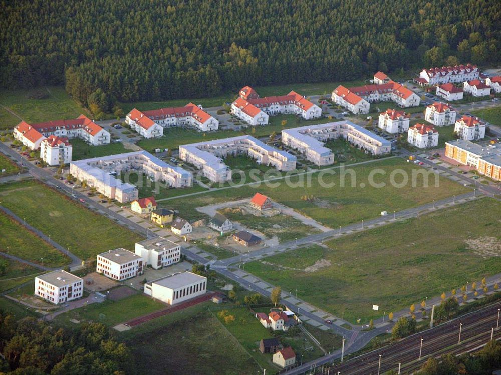 Michendorf from the bird's eye view: 05.10.2004 Blick auf das Wohnungsneubaugebiet in Michendorf/ Potsdam Mittelmark.