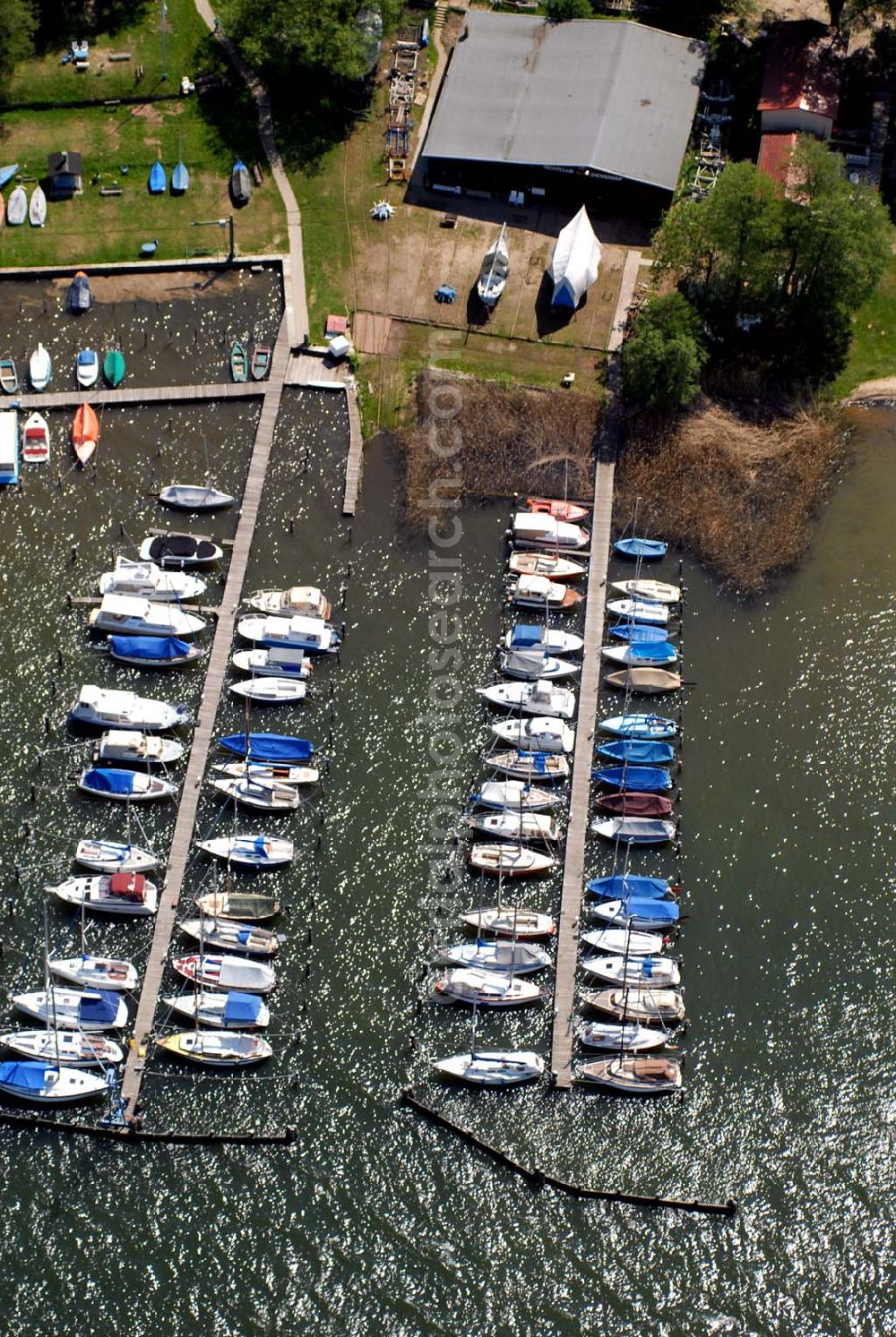 Aerial photograph Diensdorf am Scharmützelsee (Brandenburg) - Blick auf den Yachtclub-Hafen in Diensdorf (Brandenburg). Kontakt: Yachtclub Diensdorf e.V., Hauptstraße 20, 15864 Diensdorf,