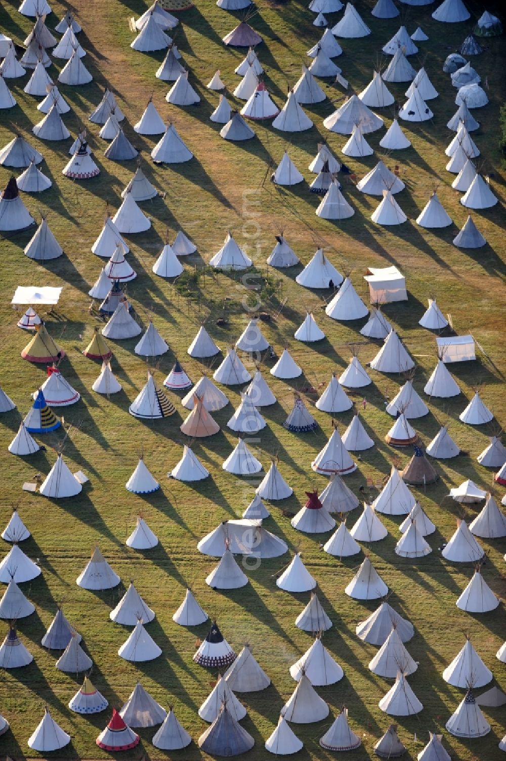Seddiner See from above - View of a tent camp in the district Kähnsdorf of the municipality Seddiner See in Brandenburg. The Indians meeting the Week found by the German Indianistikbund took place with about 1,000 Indians fans on a field. The participants ,who spent the nights in tipis, presented adjusted the lives of the Indians for ten days