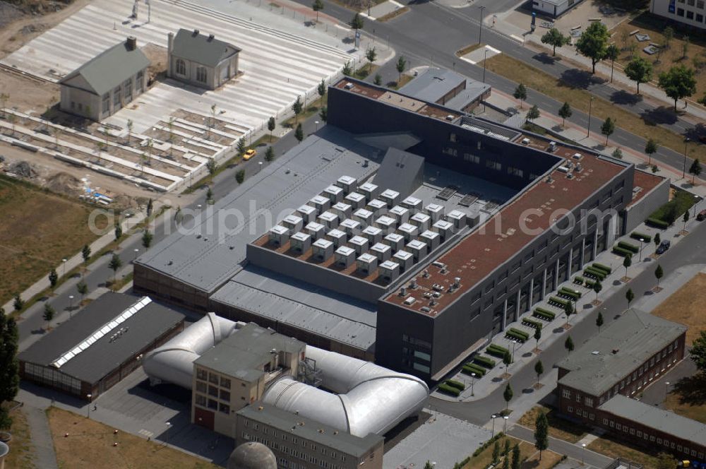 Aerial image Berllin - Blick auf die Zweigbibliothek Naturwissenschaften der HU in Berlin-Adlershof. Sie stellt Medien der Bereiche Chemie, Geographie, Informatik, Mathematik, Physik, Psychologie bereit. Adresse: Erwin Schrödinger-Zentrum, Rudower Chaussee 26, 12489 Berlin-Adlershof, Tel. +49 (0)30 2093 3163, Fax +49 (0)30 2093 5404, EMail nawi@ub.hu-berlin.de