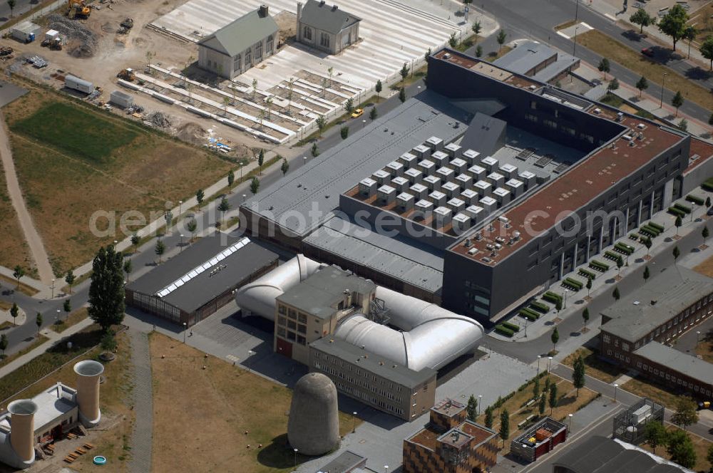 Aerial photograph Berllin - Blick auf die Zweigbibliothek Naturwissenschaften der HU in Berlin-Adlershof. Sie stellt Medien der Bereiche Chemie, Geographie, Informatik, Mathematik, Physik, Psychologie bereit. Adresse: Erwin Schrödinger-Zentrum, Rudower Chaussee 26, 12489 Berlin-Adlershof, Tel. +49 (0)30 2093 3163, Fax +49 (0)30 2093 5404, EMail nawi@ub.hu-berlin.de