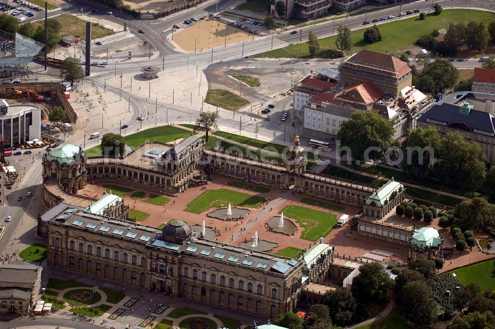 Dresden from above - Der Dresdner Zwinger ist ein barockes Bauwerk in Dresden mit einer herausragenden Kunstsammlung, gelegen zwischen der Semperoper und dem Postplatz.