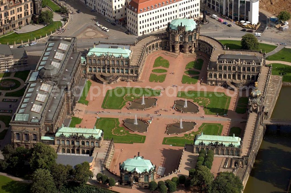 Aerial image Dresden - Der Dresdner Zwinger ist ein barockes Bauwerk in Dresden mit einer herausragenden Kunstsammlung, gelegen zwischen der Semperoper und dem Postplatz. Adresse: Theaterplatz 1, 01067 Dresden; Tel.: +49 (351) 4 91 46 01