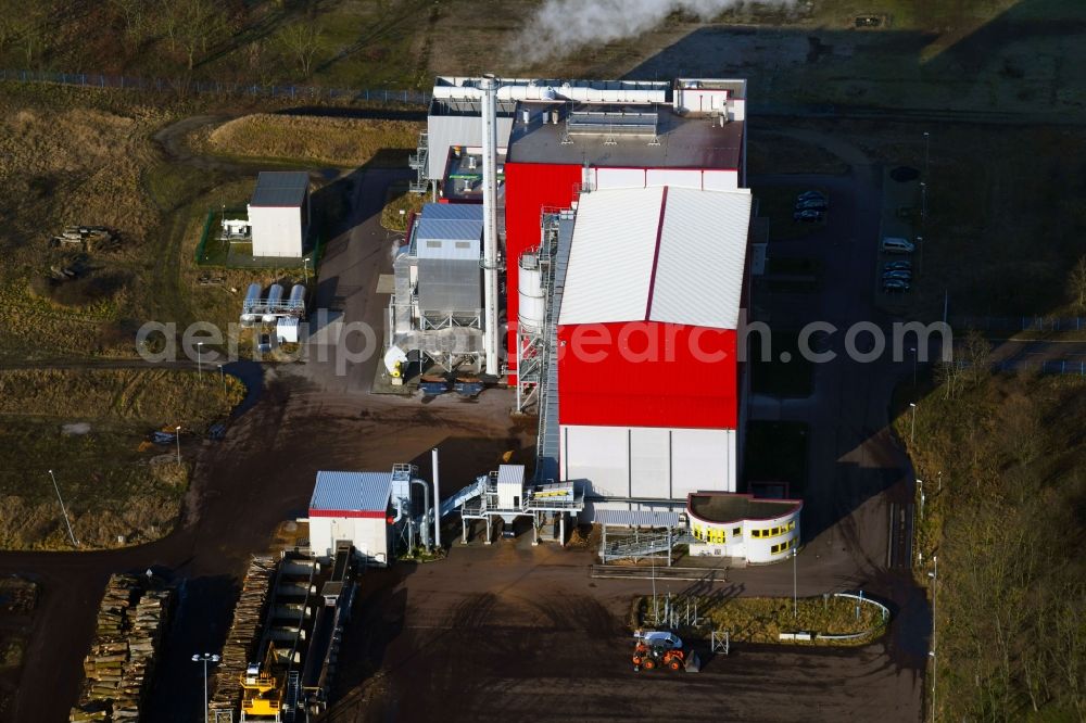 Piesteritz from the bird's eye view: Power station plants of the combined heat and power station - regional heat - Biomasseheizkraftwerk in Piesteritz in the state Saxony-Anhalt, Germany