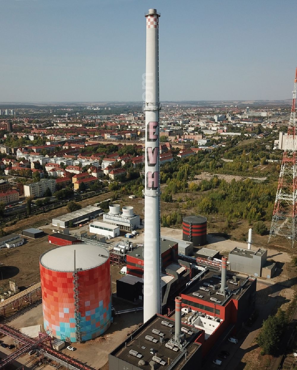 Halle (Saale) from the bird's eye view: Power station plants of the combined heat and power station - regional heat on Dieselstrasse in Halle (Saale) in the state Saxony-Anhalt, Germany