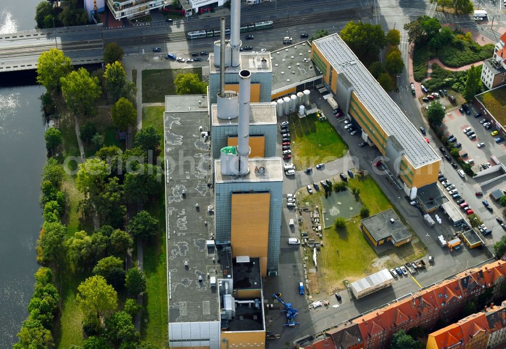 Hannover from the bird's eye view: Power station plants of the combined heat and power station - regional heat Heizkraftwerk Linden on Spinnereistrasse in Hannover in the state Lower Saxony, Germany