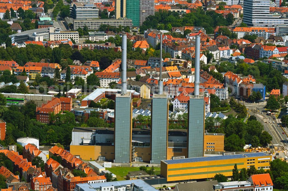 Hannover from above - Power station plants of the combined heat and power station - regional heat Heizkraftwerk Linden on Spinnereistrasse in the district Linden - Nord in Hannover in the state Lower Saxony, Germany