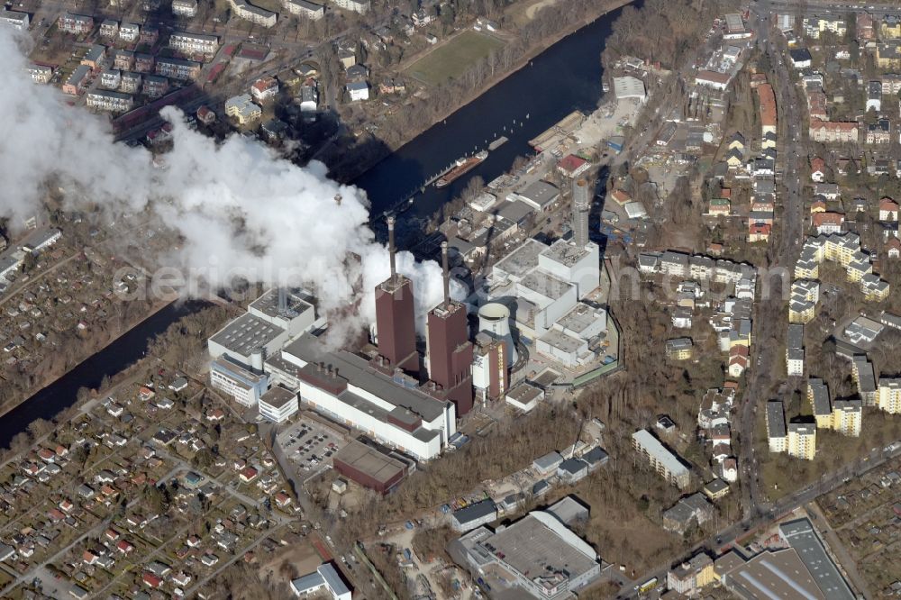 Aerial photograph Berlin - Power station plants of the combined heat and power station - regional heat Lichterfelde in Berlin, Germany