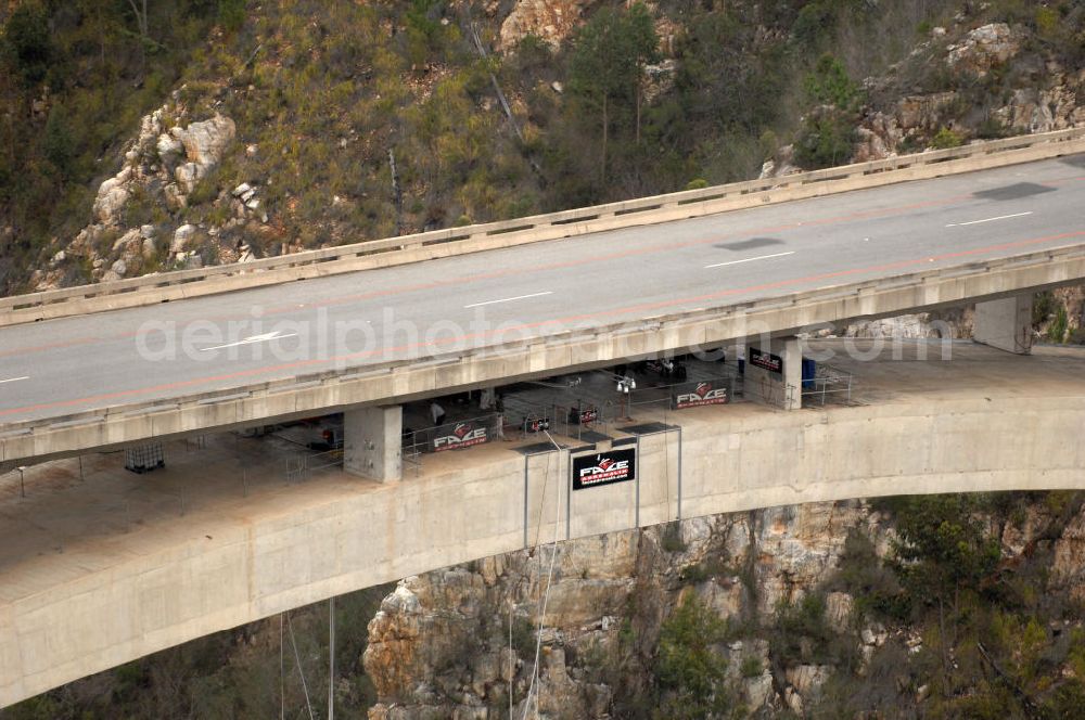 Aerial image Bloukrans - Blick auf die Bloukrans Brücke, einem weltbekanntem Zentrum für Bungy Jumping. The highest single span arch bridge in the world, the Bloukrans bridge, a wourld center for bungee junmping. The Bloukrans Bridge, at 216 meters high, offers Bungy jumping, the 200 m Flying Fox, and Bridge Walking tours.