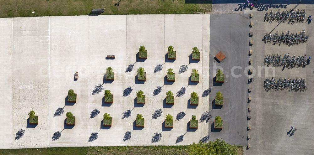 Aerial photograph Duisburg - Flower boxes on the forecourt of Duisburg main station