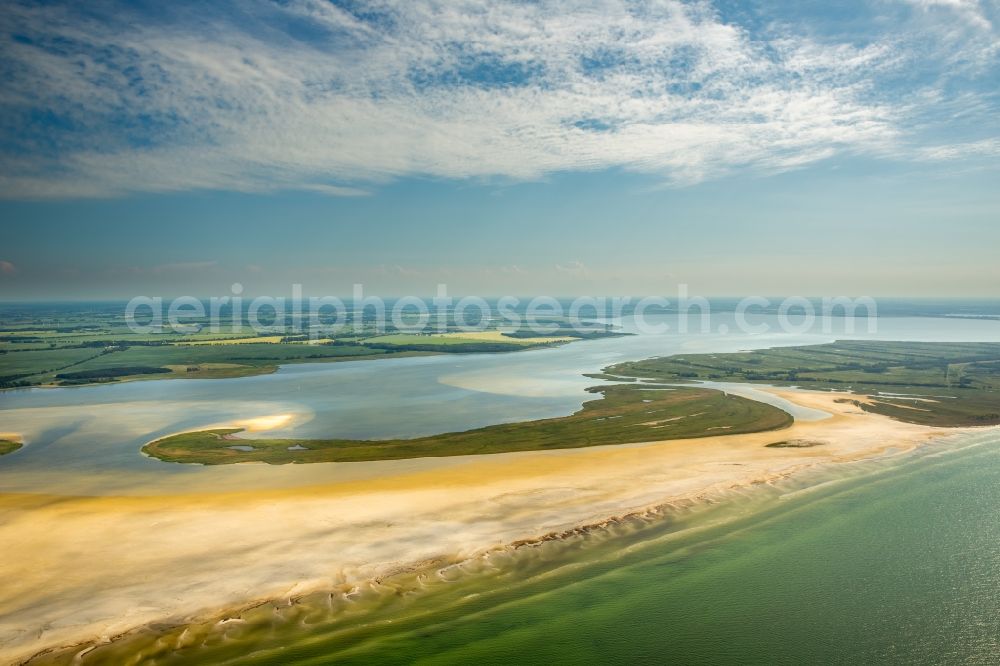 Aerial image Zingst - Coastline on the sandy beach of Baltic Sea in Zingst in the state Mecklenburg - Western Pomerania