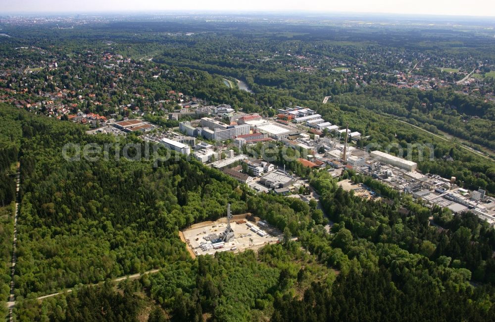 Pullach im Isartal from the bird's eye view: Drilling for a geothermal - heat system in Pullach im Isartal in the state Bavaria, Germany