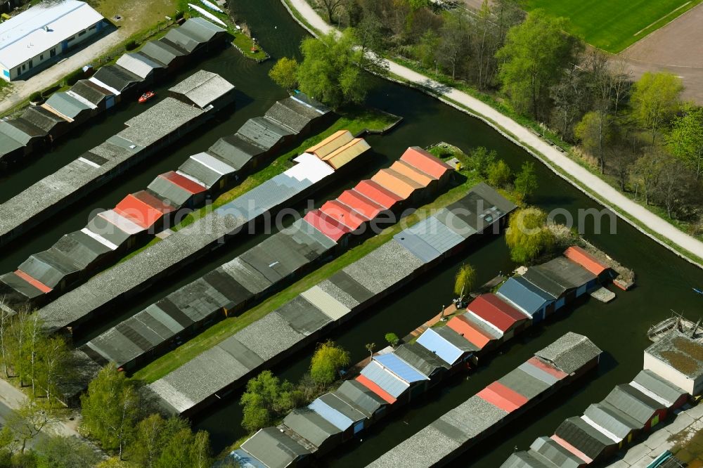 Neubrandenburg from above - Boat House ranks with the recreational marine jetties and boat mooring area on the banks of Oberbach in Neubrandenburg in the state Mecklenburg - Western Pomerania, Germany