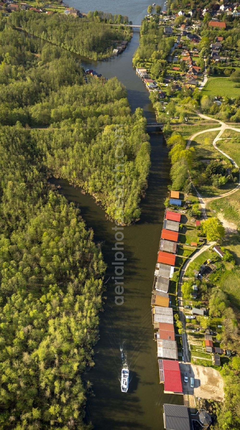 Aerial photograph Mirow - View of boathouses at the lake Mirower See in Mirow in the state Mecklenburg-West Pomerania