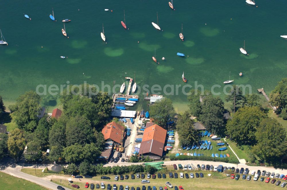 Aerial photograph Berg / Ortsteil Leoni - Bootshäuser am Starnberger See.