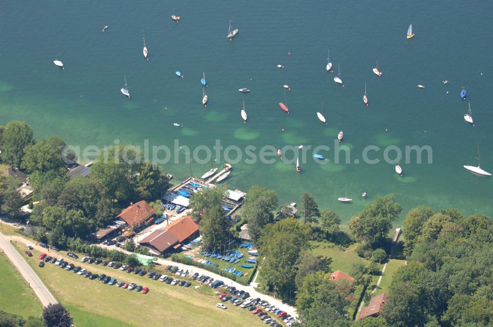 Berg / Ortsteil Leoni from above - Bootshäuser am Starnberger See.