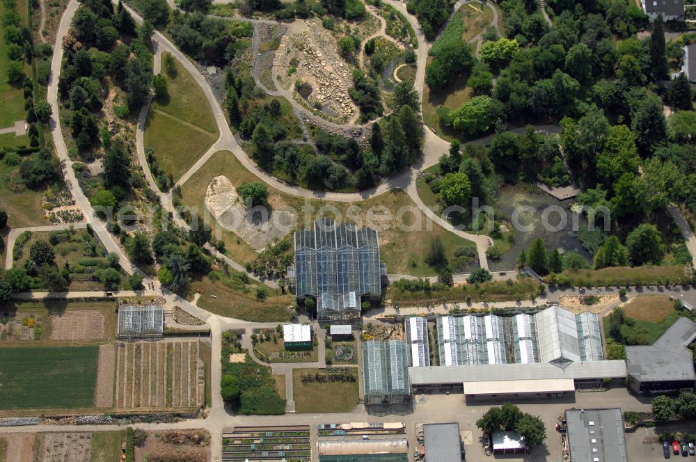 Osnabrück from above - Blick auf den Botanischen Garten in Osnabrück. Er dient der Forschung und Lehre in den botanisch ausgerichteten Arbeitsgebieten des Fachbereiches Biologie/ Chemie der Universität Osnabrück. Kontakt: Botansicher Garten der Universität Osnabrück, Albrechtstr. 29, 49076 Osnabrück, Tel. +49(0)541 96927 39, Fax +49(0)541 96927 24, Email: bogos@uni-osnabrueck.de