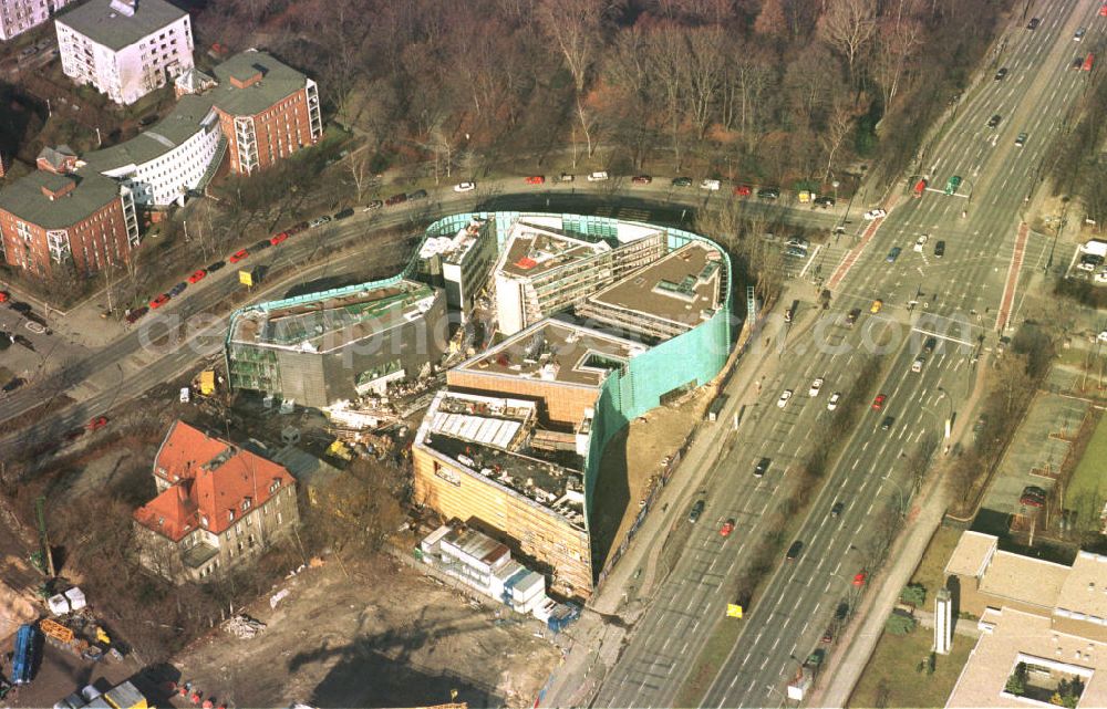 Aerial photograph Berlin - Tiergarten - Botschaften der Nordischen Länder am Klingelhöferdreieck in Berlin - Tiergarten.