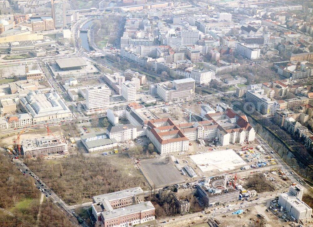 Berlin-Tiergarten from above - Botschaftenumbau und Umbau des Bendlerblocks im Berliner Tiergarten.