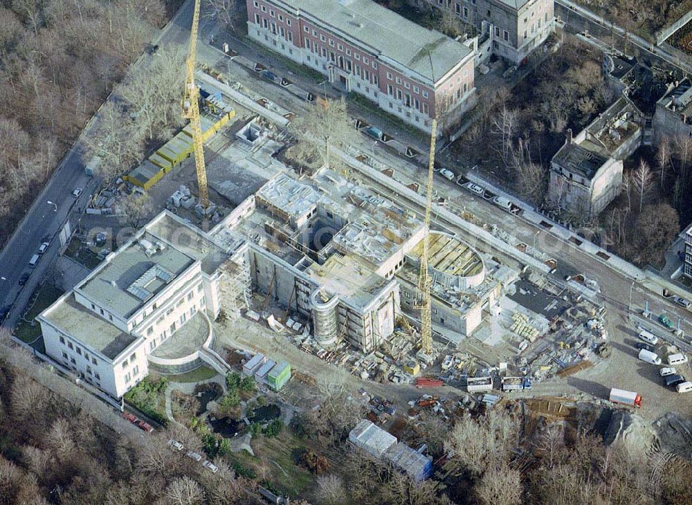 Berlin - Tiergarten from above - Botschaftsum - und Neubau an der Tiergartenstraße / Hiroshimastraße in Berlin - Tiergarten.