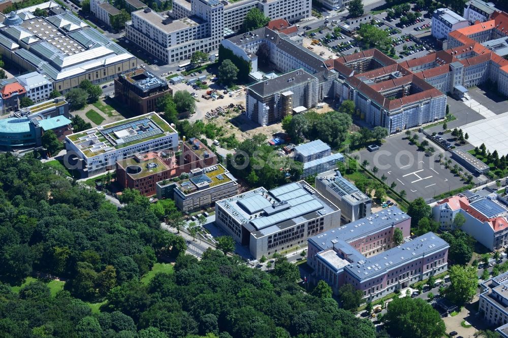 Berlin OT Tiergarten from the bird's eye view: View of the embassy area in Berlin in Mitte in the district Tiergarten