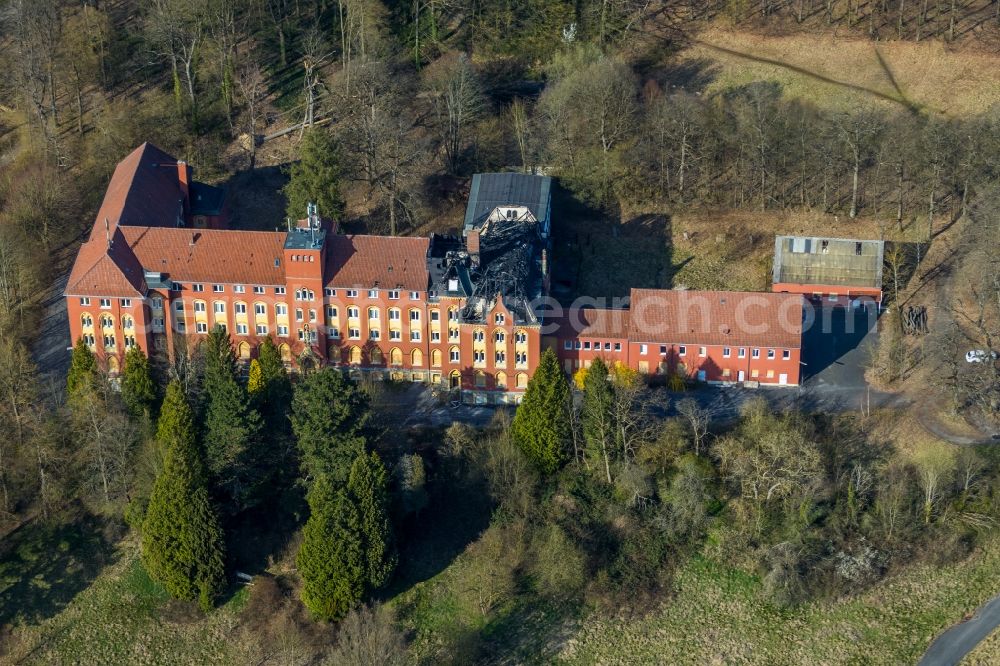 Aerial photograph Arnsberg - Fire- Ruins the formerly of the former retirement home Klosterberg in Arnsberg in the state North Rhine-Westphalia, Germany