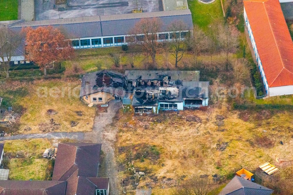 Bergkamen from above - Fire- Ruins One family house in a residential area Buescherstrasse - Landwehrstrasse in Bergkamen in the state North Rhine-Westphalia, Germany