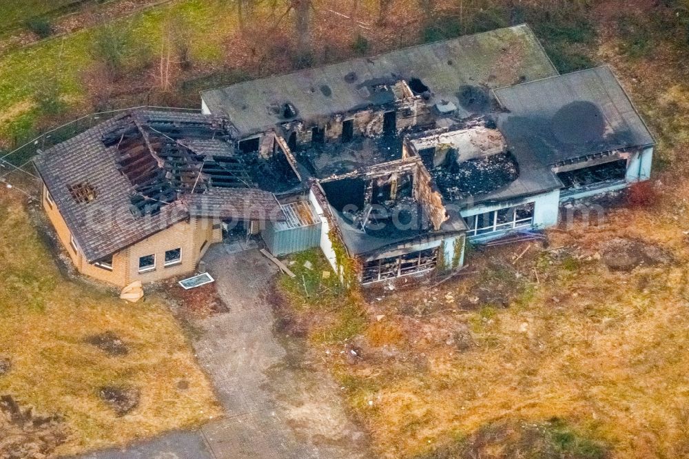 Aerial image Bergkamen - Fire- Ruins One family house in a residential area Buescherstrasse - Landwehrstrasse in Bergkamen in the state North Rhine-Westphalia, Germany