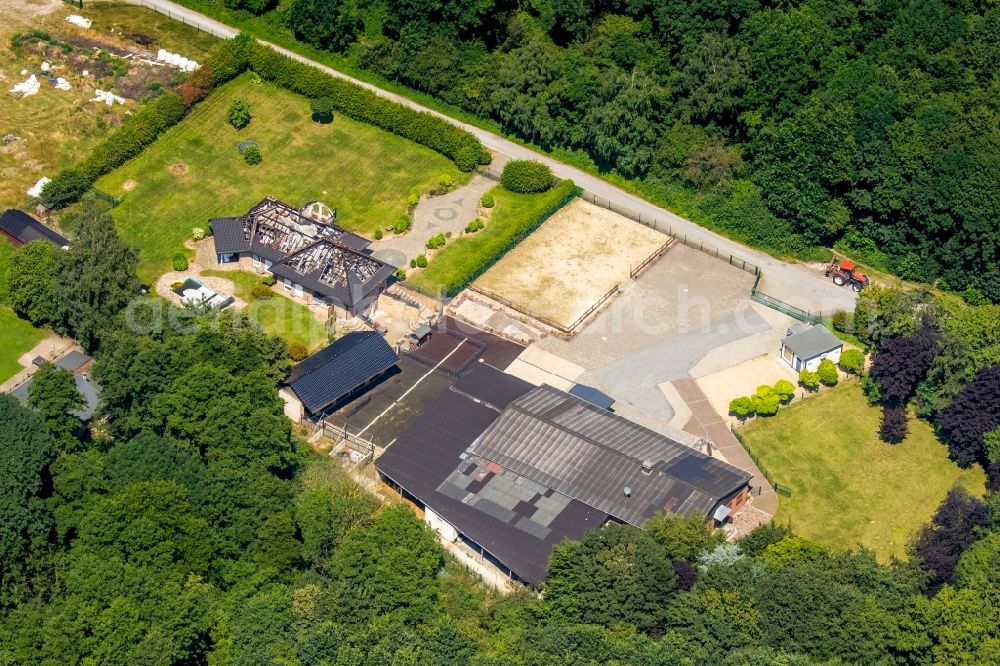 Aerial photograph Bottrop - Fire- Ruins One family house in a residential area of Armeler Strasse in Bottrop in the state North Rhine-Westphalia