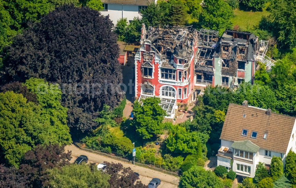 Aerial image Herdecke - Fire- Ruins One family house in a residential area of Villa Renckhoff in Herdecke in the state North Rhine-Westphalia, Germany