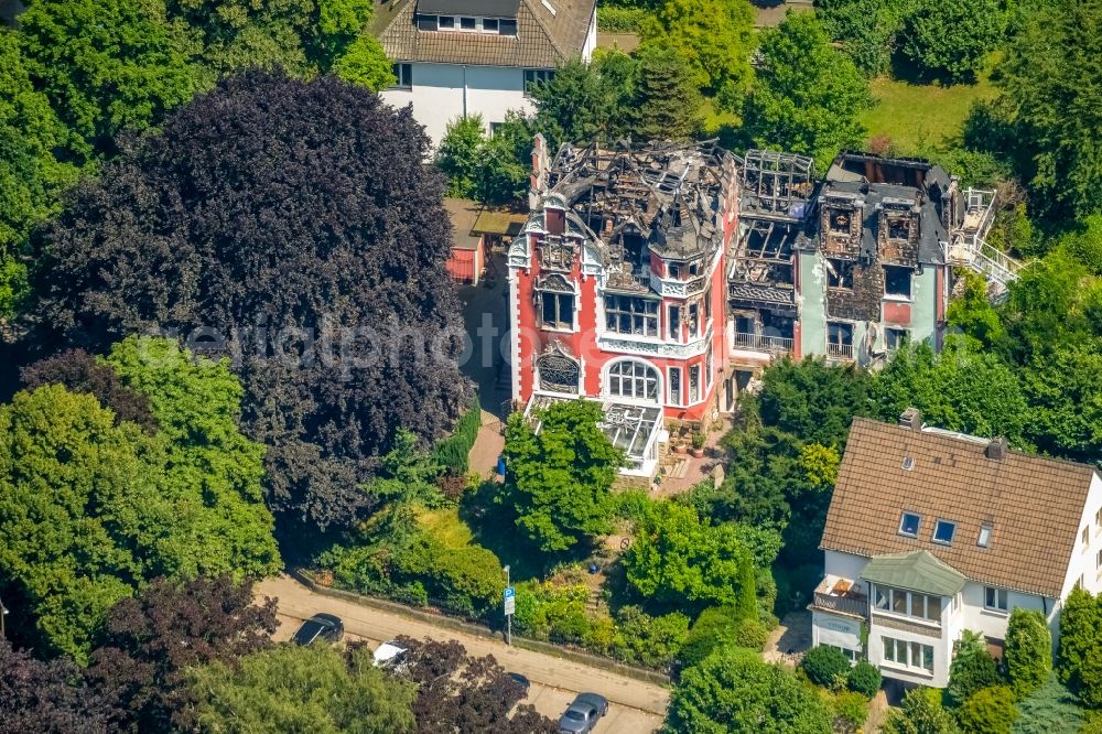 Aerial photograph Herdecke - Fire- Ruins One family house in a residential area of Villa Renckhoff in Herdecke in the state North Rhine-Westphalia, Germany