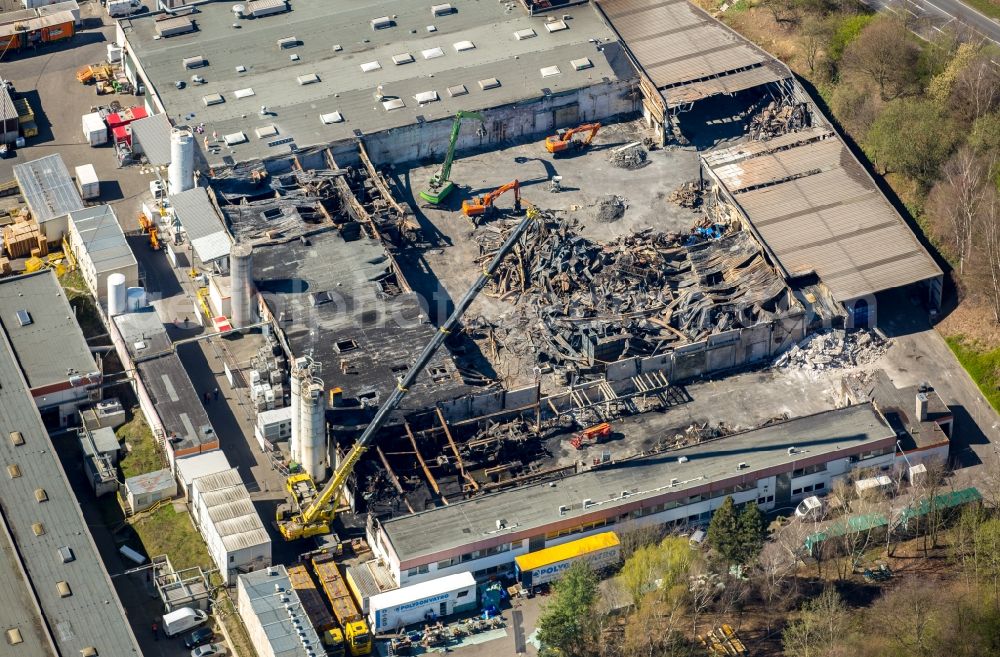 Aerial photograph Witten - Fire Ruin the buildings and halls of the HP Pelzer Automotive GmbH on Brauckstrasse in the district Ruedinghausen in Witten in the state North Rhine-Westphalia