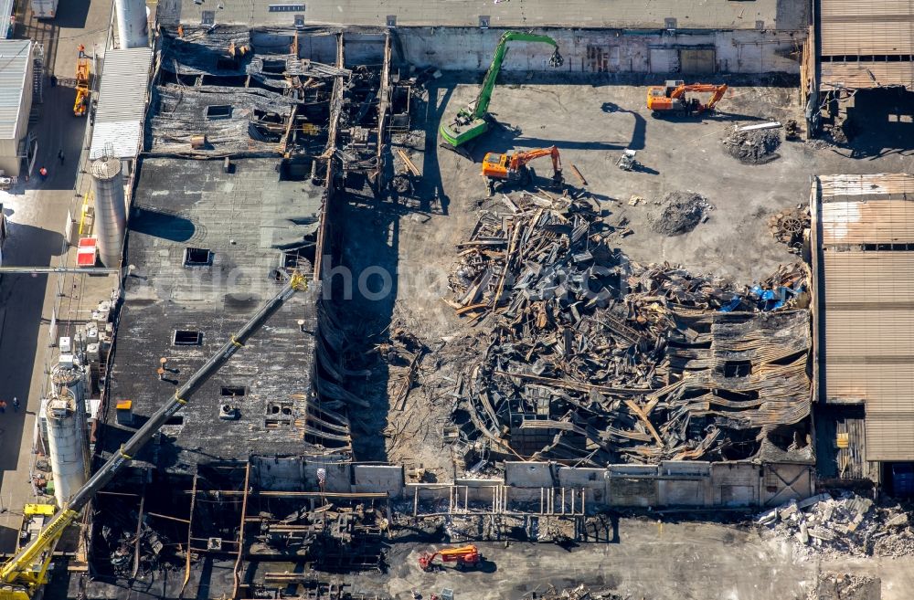 Aerial image Witten - Fire Ruin the buildings and halls of the HP Pelzer Automotive GmbH on Brauckstrasse in the district Ruedinghausen in Witten in the state North Rhine-Westphalia