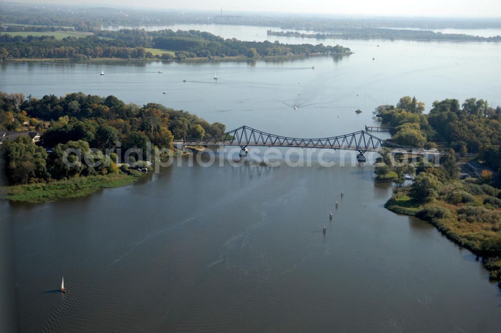 Aerial image Brandenburg OT Kirchmöser - Blick auf die Seegartenbrücke, welche die Ortsteile Plaue und Kirchmöser über den Wendsee miteinan der verbindet. Die Brücke wurde durch einen Neubau ersetzt und im Jahr 2006 fertiggestellt.