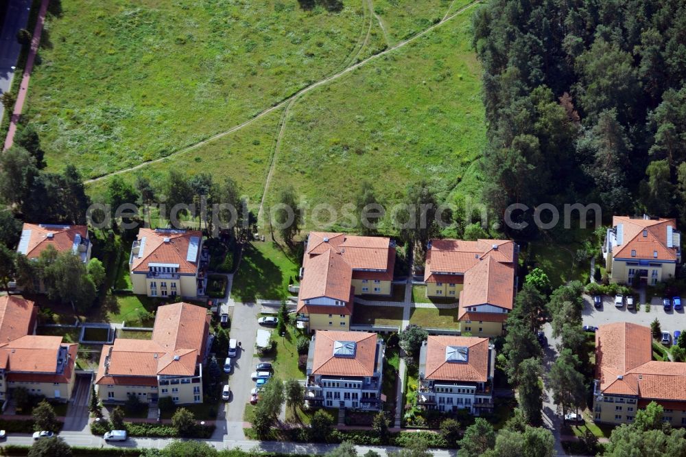 Aerial image Bernau - View the clinic Brandenburg Bernau Waldfrieden on the grounds of the former residential area of the GDR government forest village near Bernau in Brandenburg under the leadership of Michel's Hospital Berlin-Brandenburg. Here to see residential buildings on the site