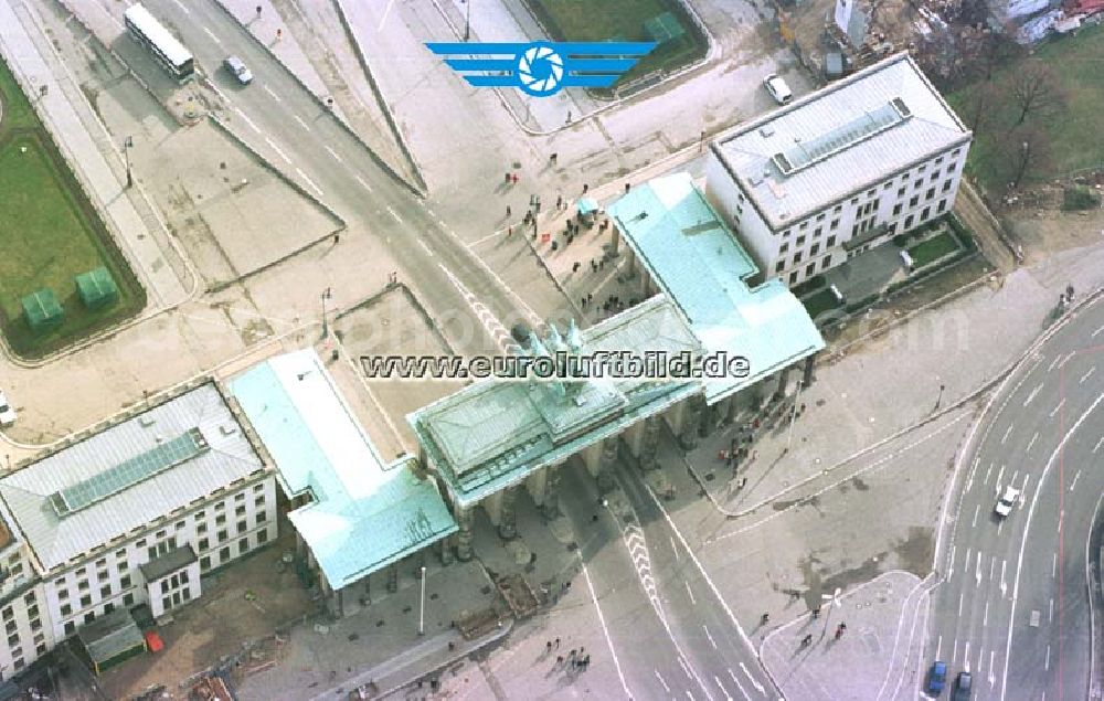 Berlin from above - View of the Brandenburg Gate at the Pariser Platz in Berlin