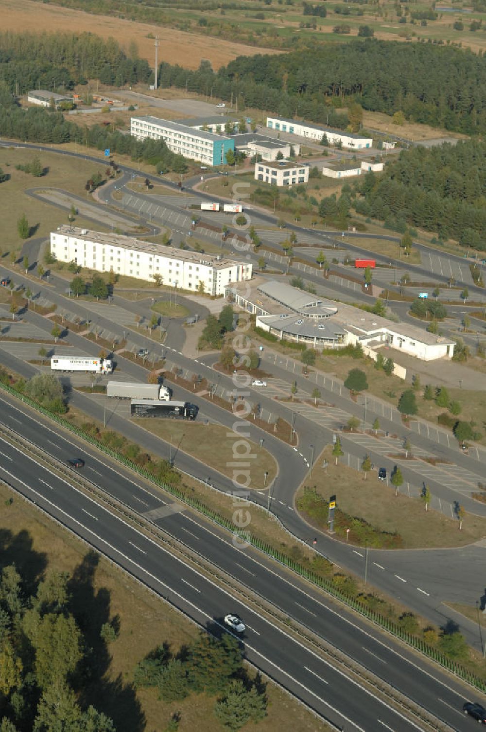 Aerial photograph Stolpe - Brandenburgisches Autobahnamt Stolpe an der Autobahn A 111, einem ehemaligen Grenzübergang zwischen Westberlin und der DDR.